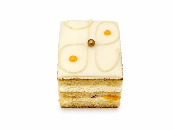 Petit fours